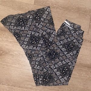 Skin tight, stretchy flair pants